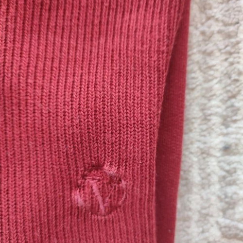 Version sweatshirt XL like new, deep burgundy with textured knit