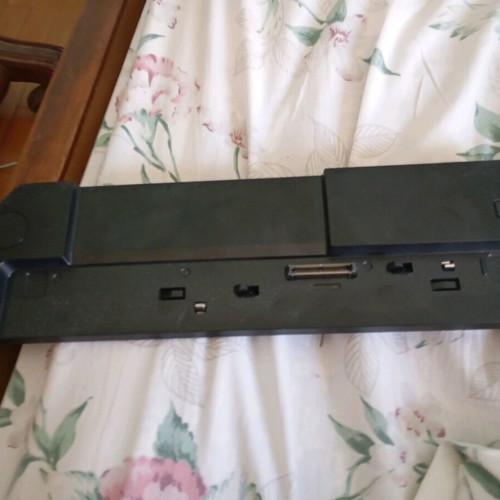 Think Pad Fujitsu Port Replicator Model NPR46 new