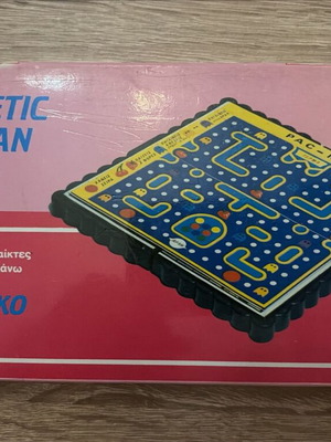 Magnetic Pac-Man board game by Petalo, like new, vintage 80s/90s