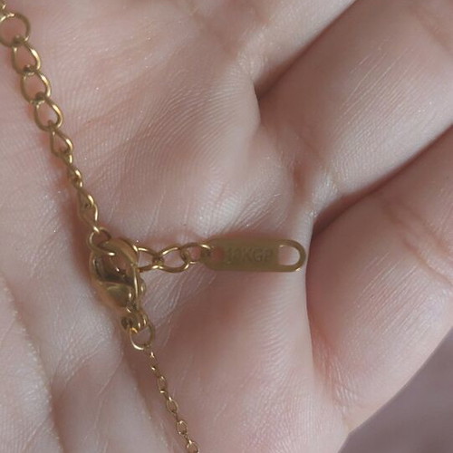 Heart-shaped pendant like new, 18K gold plated