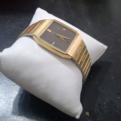 Seiko Quartz 6532-5260 vintage unisex watch black dial gold bracelet used