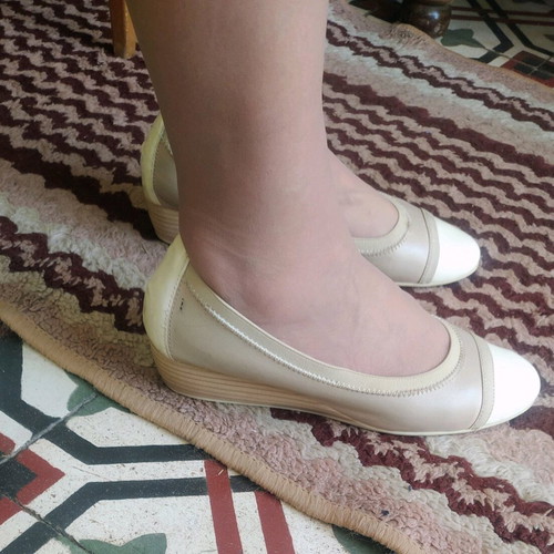 D Chicas Leather Women's Shoes Size 38 Beige like new