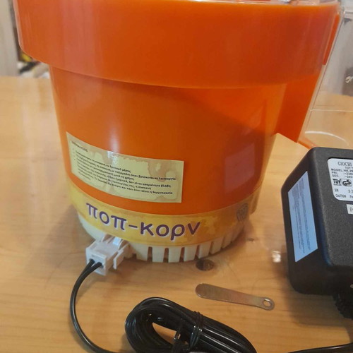 Popcorn maker used