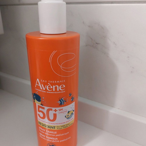 Avene αντηλιακό 50 spray καινούργιο, κατάλληλο για παιδιά
