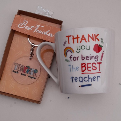 Κούπα Best Teacher και δώρο μπρελόκ καινούργια