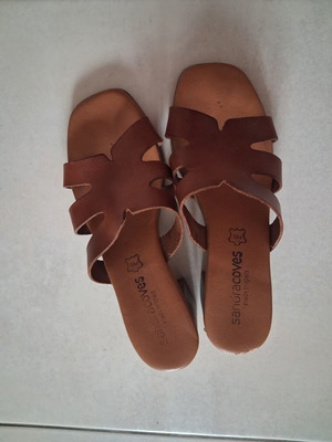 Sandra Coves leather sandals like new, size 37, brown