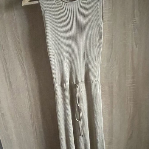 Massimo Dutti ribbed maxi dress size small like new beige