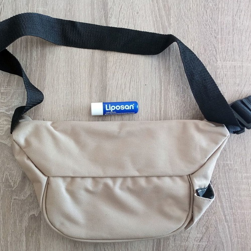 Aristi waist bag beige - black like new