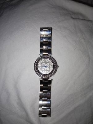 Loftys women's watch new, battery needed