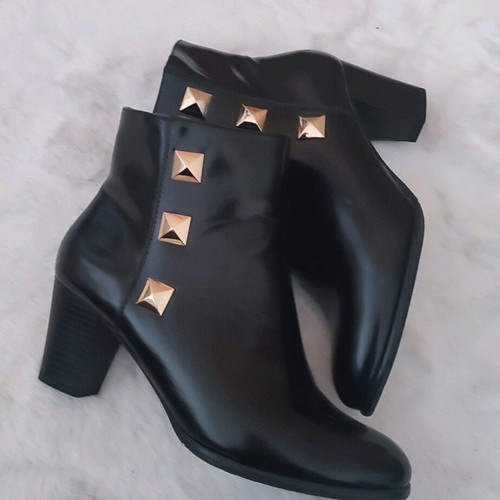 A To Z Greek ankle boots black, new, size 39
