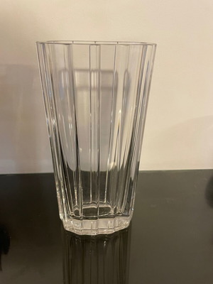 KOSTA BODA Astoria crystal vase like new 1986