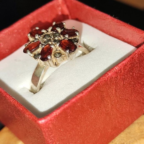 925 Silver Ring new with red garnet, size 19