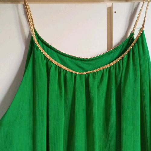 Viscose dress used with gold details, green color