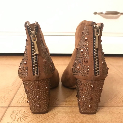 Camel ankle boots used with stones and studs, size 37