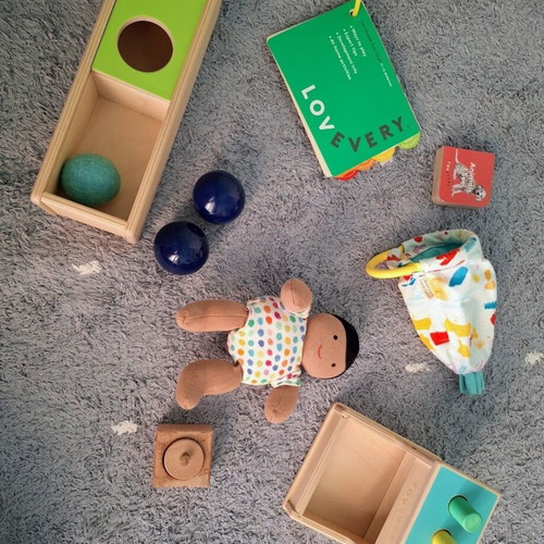 Lovevery The Thinker play kit 11-12m used baby toys with guidebook