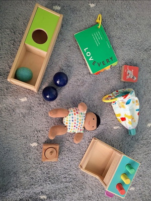 Lovevery The Thinker play kit 11-12m used baby toys with guidebook