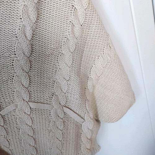 Knitted poncho cape like new, beige Noobass