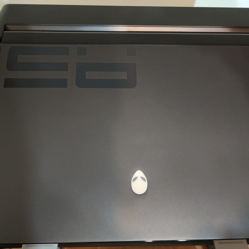 Dell Alienware Area 51m Gaming Laptop like new, Intel Core i9, RTX 2080