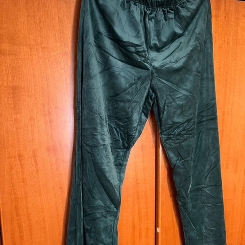Velour set new, cypress color with knitted sleeves and flared pants