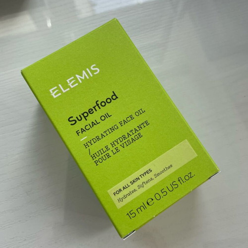 Self Care Box new with Elemis Superfood Facial Oil, Frank Body Scrub, Vichy T-Bar