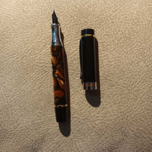Iridium Point Germany pen with signature and size L nib like new