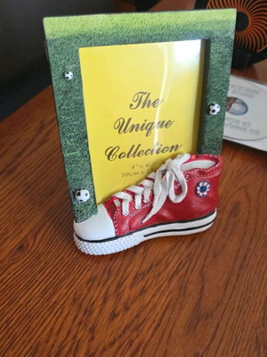 Decorative photo frame shoe like new, 10x15 cm