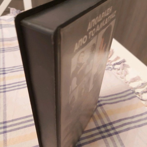 Escape from Alcatraz VHS used, clamshell case