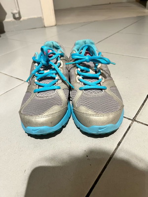 Αθλητικά παπούτσια Nike Lunarlon μεταχειρισμένα, γκρι, μέγεθος 38