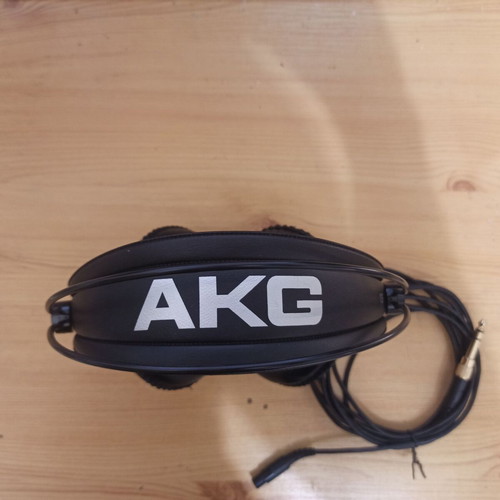 AKG K240 MKII Over Ear Headphones like new wired