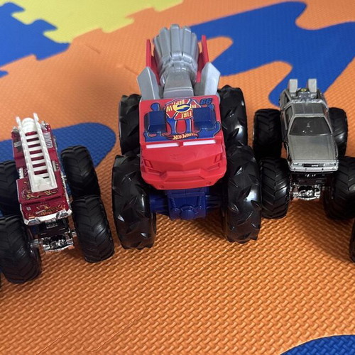 Hot Wheels monster trucks, set of 5