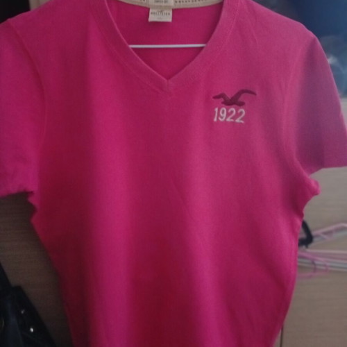 Hollister unisex surfer cut short sleeve shirt like new, pink