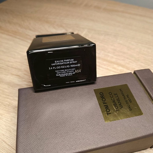 Tom Ford Tobacco Vanille eau de parfum like new 100 ml