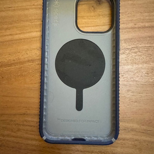 Speck case for iPhone 15 Pro Max like new, blue