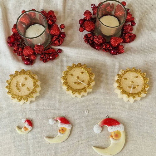 Christmas decorations used, pack