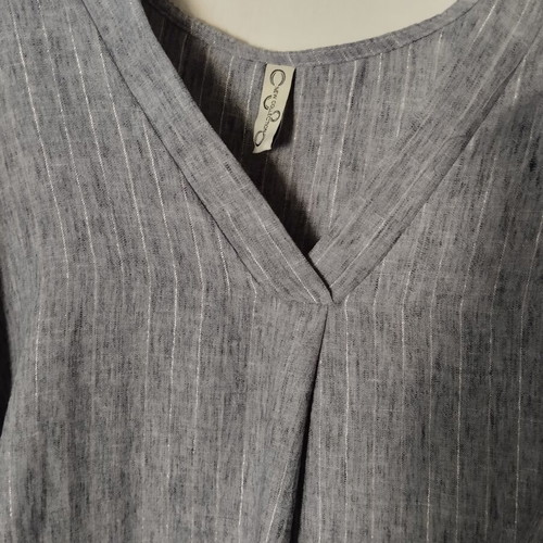 Shirt new, gray, sleeve with elbow button, size M/L, made in Italy