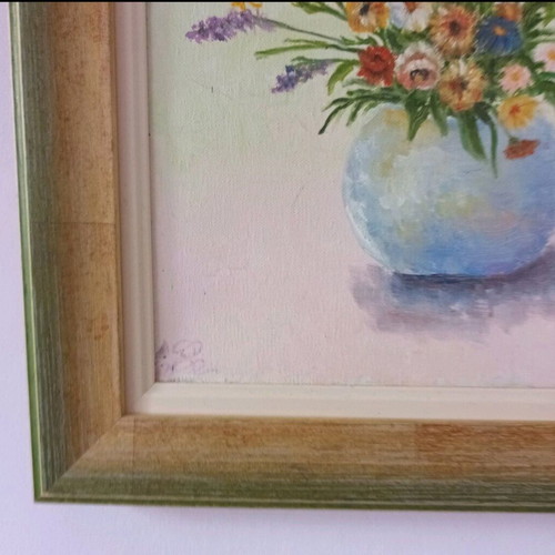 Signed oil painting used 51x46 cm in frame