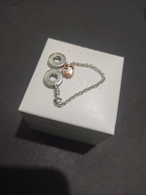 Pandora S925 ALE chain like new, grey