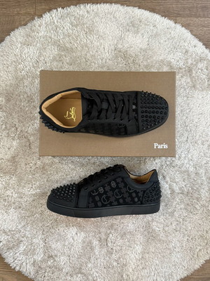 Christian Louboutin маратонки размер 43 нови черни