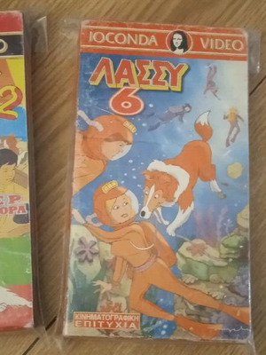 Lassie 2 and 6 video cassettes used, animated cartoons