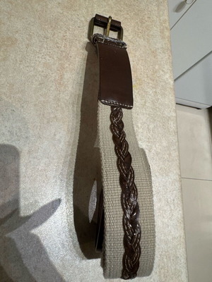 Belt medium like new
