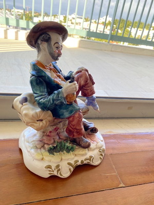 Πορσελάνη Capodimonte «Ο μεθυσμένος» μεταχειρισμένη, ύψος 29 εκ