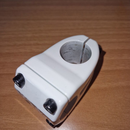 NS Quark Standard Mac White Bicycle Stem 25.4 mm, 4 cm length like new