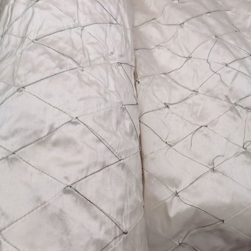 Handmade Indian silk new, height 1.40 m