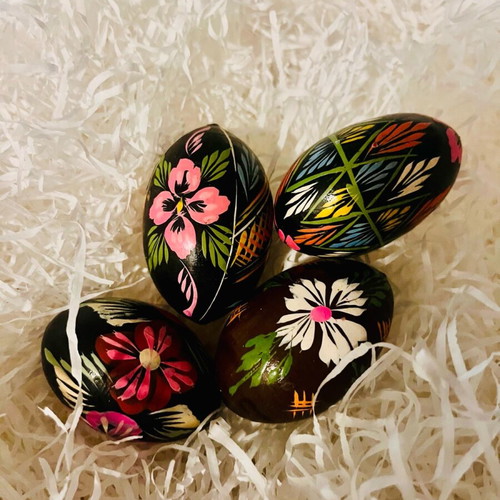 Wooden Easter eggs set of 4 hand-painted, like new