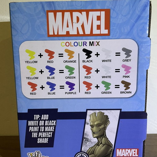 Marvel Paint & Display Groot new in box