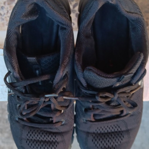 Skechers athletic shoes size 36 used, black