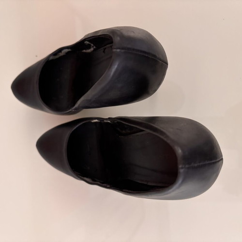 Black leather stiletto pumps size 37 used with platform
