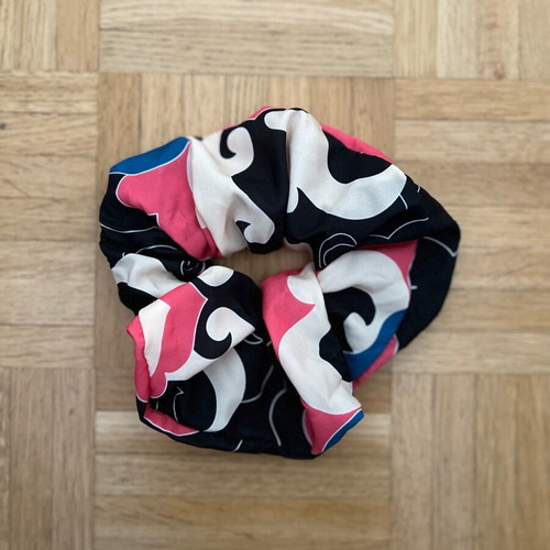 Karavan scrunchie used