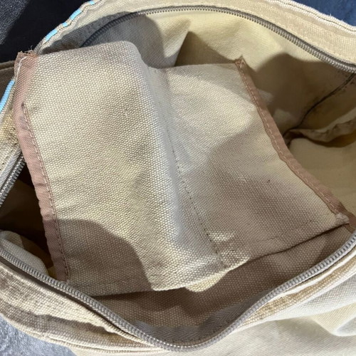 Billabong crossbody bag new, beige with blue and black