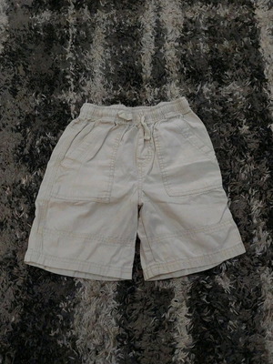 Children's shorts like new for 6/7 years old white and beige